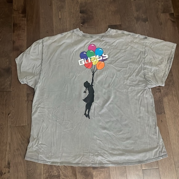 Guess/Banksy colab t-shirt - Picture 3 of 3